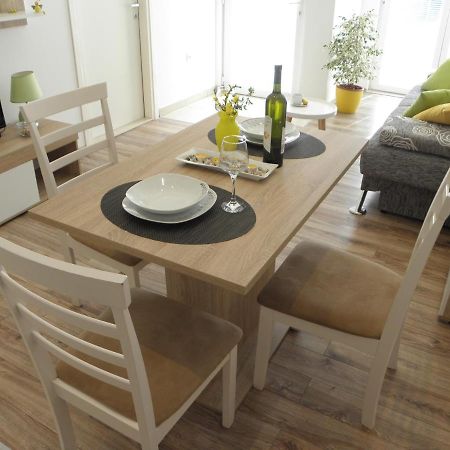 Apartment Near Center,Beach,Bus +Free Parking Zadar Exteriör bild
