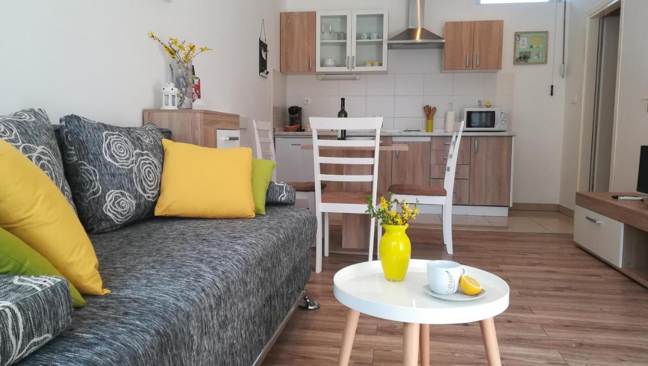 Apartment Near Center,Beach,Bus +Free Parking Zadar Exteriör bild