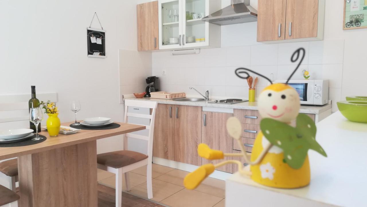 Apartment Near Center,Beach,Bus +Free Parking Zadar Exteriör bild