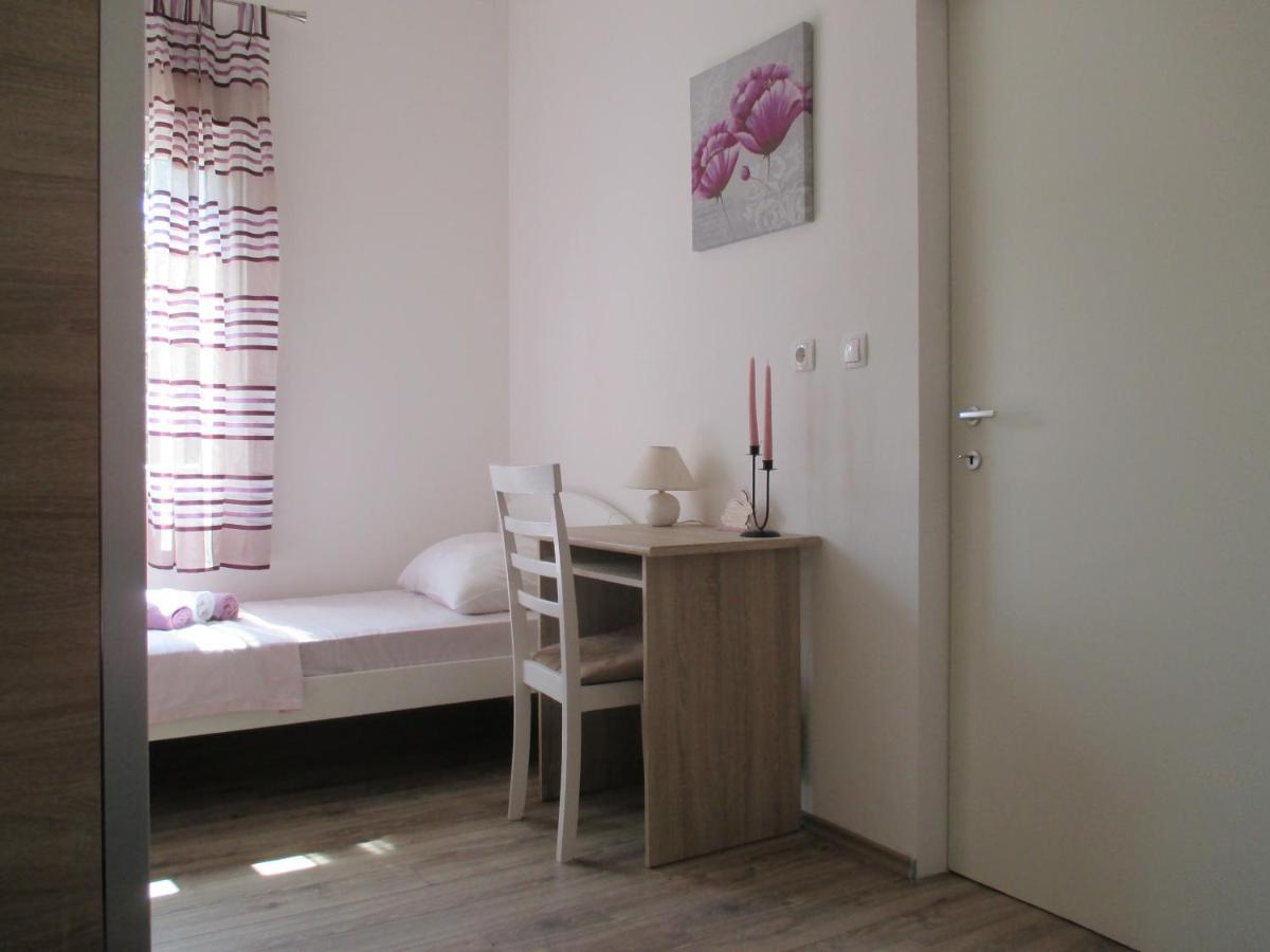 Apartment Near Center,Beach,Bus +Free Parking Zadar Exteriör bild